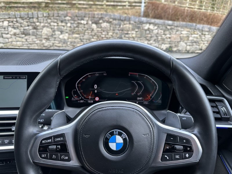 2020 (70) BMW 3 SERIES 330d M Sport Pro Edition 4dr Saloon  5010208