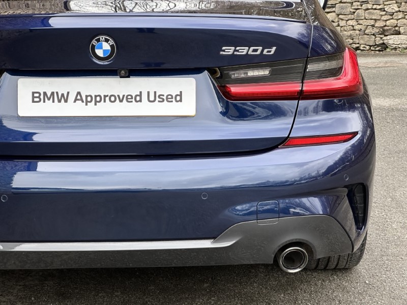2020 (70) BMW 3 SERIES 330d M Sport Pro Edition 4dr Saloon  5010152