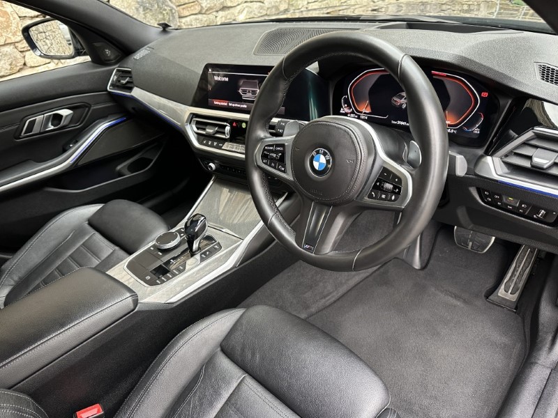 2020 (70) BMW 3 SERIES 330d M Sport Pro Edition 4dr Saloon  5010155