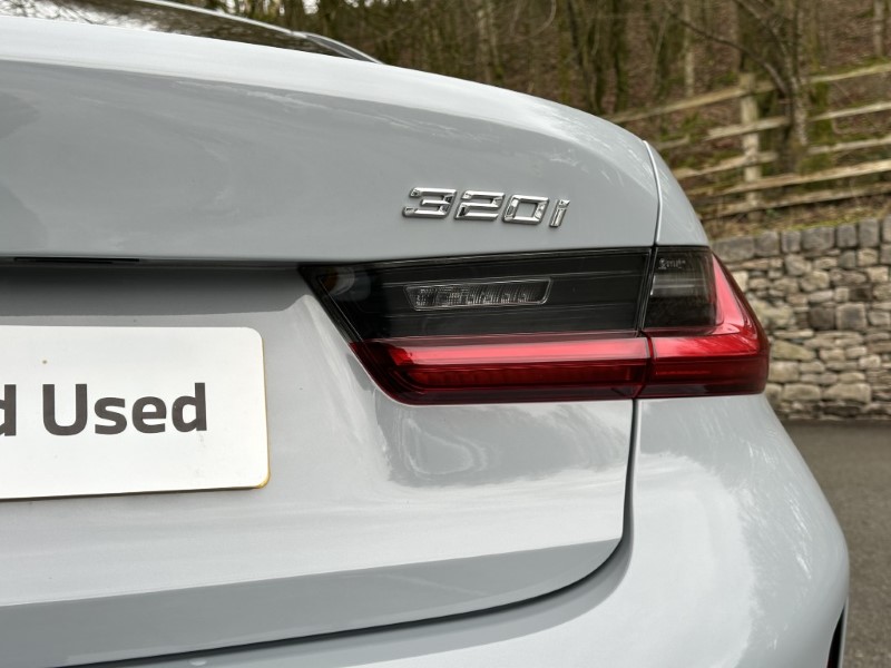 2024 (74) BMW 3 SERIES 320i M Sport 4dr Saloon  5036020