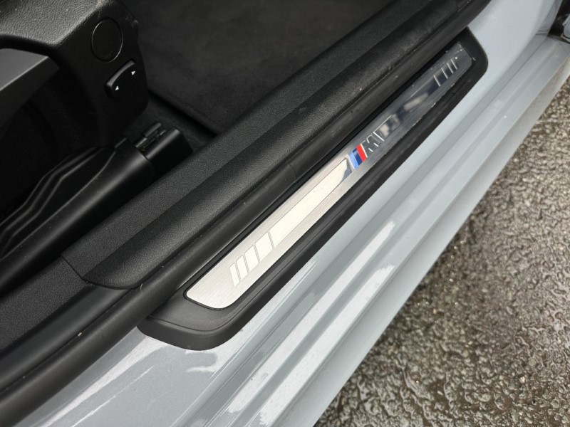 2024 (74) BMW 3 SERIES 320i M Sport 4dr Saloon  5036025