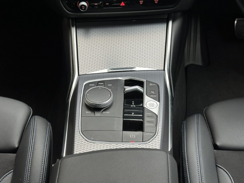 2024 (74) BMW 3 SERIES 320i M Sport 4dr Saloon  5036029