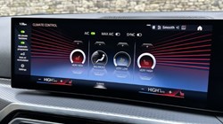 2024 (74) BMW 3 SERIES 320i M Sport 4dr Saloon 5036070