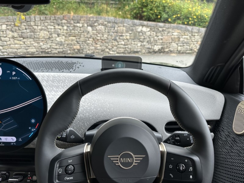 2026 (75) MINI COOPER E Exclusive 3dr Auto 5654334