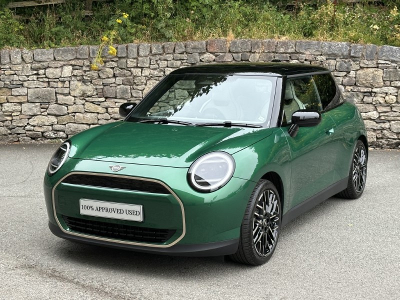 2026 (75) MINI COOPER E Exclusive 3dr Auto 5654330