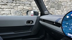 2026 (75) MINI COOPER 1.5 C Exclusive 3dr Auto 5652681