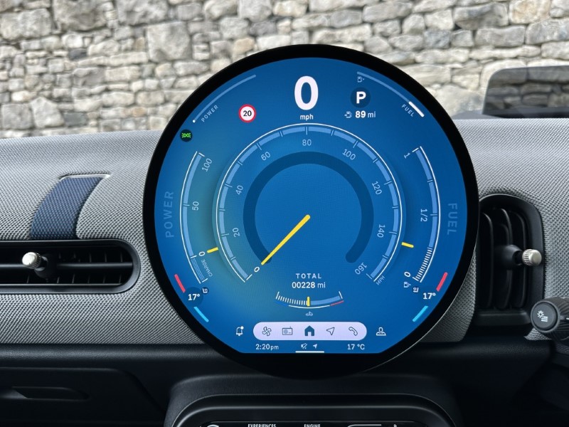 2026 (75) MINI COOPER 1.5 C Exclusive 3dr Auto 5652713