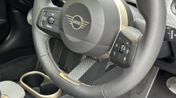 2026 (75) MINI COOPER 1.5 C Exclusive 3dr Auto 5652676