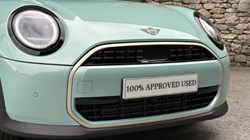 2026 (75) MINI COOPER 1.5 C Exclusive 3dr Auto 5652724