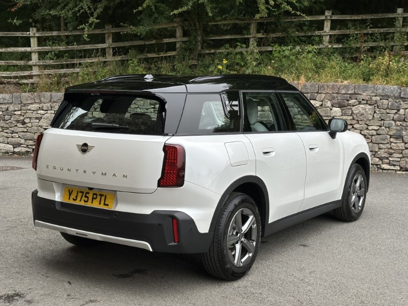 2026 (75) MINI COUNTRYMAN 1.5 C Classic 5dr Auto 5654237
