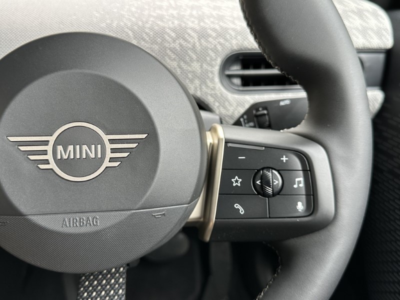 2026 (75) MINI COOPER 2.0 S Exclusive 2dr Auto 5652922