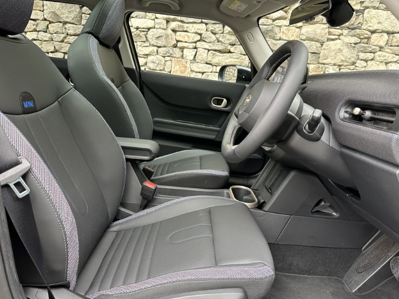 2026 (75) MINI COOPER 1.5 C Classic 5dr Auto 5658131