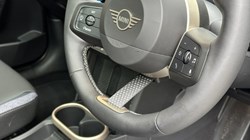 2026 (75) MINI COOPER 1.5 C Classic 5dr Auto 5658134