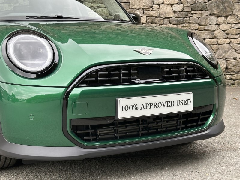 2026 (75) MINI COOPER 1.5 C Classic 5dr Auto 5658179