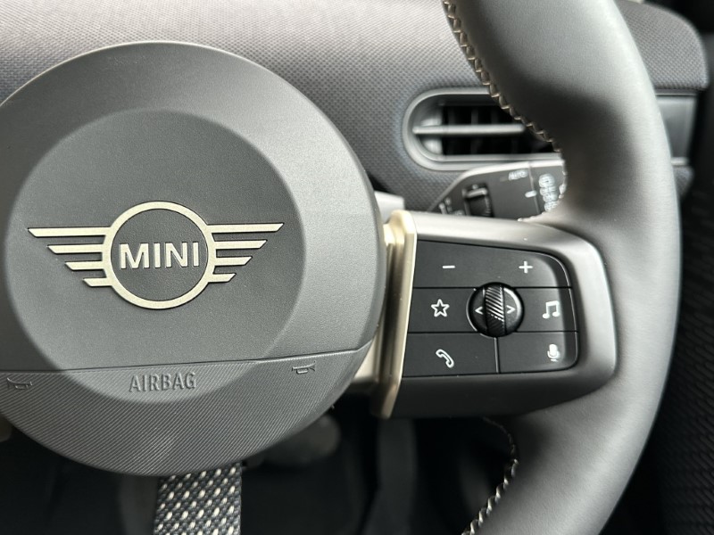 2026 (75) MINI COOPER 1.5 C Classic 5dr Auto 5658141
