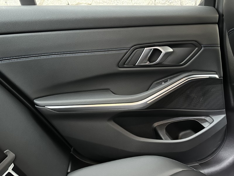 2024 (74) BMW 3 SERIES 320i M Sport 4dr Saloon  4997293