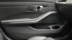 2024 (74) BMW 3 SERIES 320i M Sport 4dr Saloon 4997284