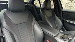 2024 (74) BMW 3 SERIES 320i M Sport 4dr Saloon 4997283