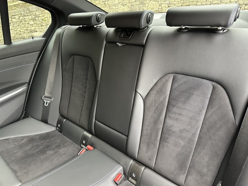 2024 (74) BMW 3 SERIES 320i M Sport 4dr Saloon  4997311