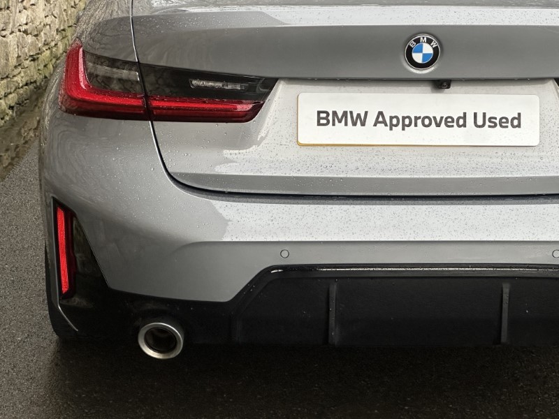 2024 (74) BMW 3 SERIES 320i M Sport 4dr Saloon  4997322
