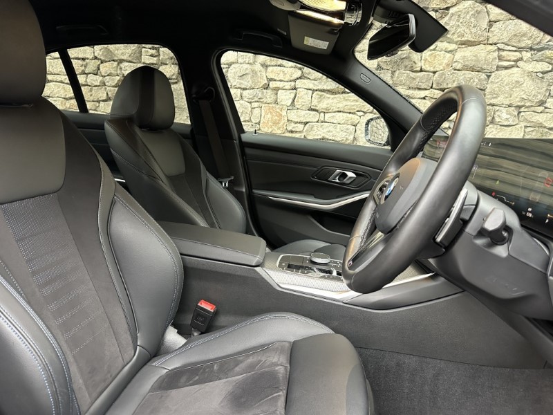 2024 (74) BMW 3 SERIES 320i M Sport 4dr Saloon  4997320