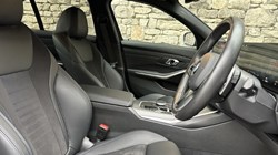 2024 (74) BMW 3 SERIES 320i M Sport 4dr Saloon 4997320