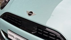 2024 (74) MINI COOPER 1.5 C Classic 3dr Auto 5033572