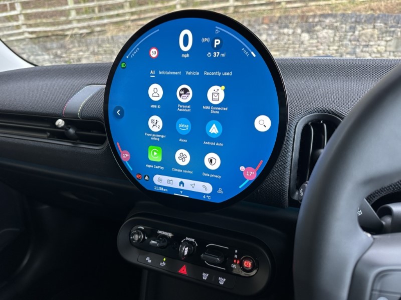 2024 (74) MINI COOPER 1.5 C Classic 3dr Auto 5033594