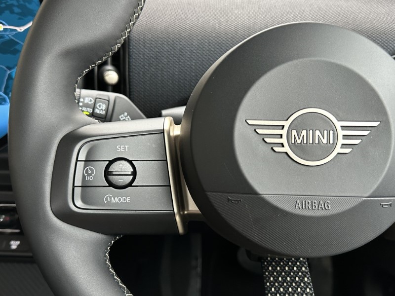 2024 (74) MINI COOPER 1.5 C Classic 3dr Auto 5033613