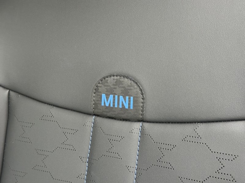 2024 (74) MINI COOPER 1.5 C Classic 3dr Auto 5033578