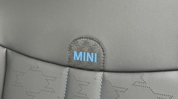 2024 (74) MINI COOPER 1.5 C Classic 3dr Auto 5033578