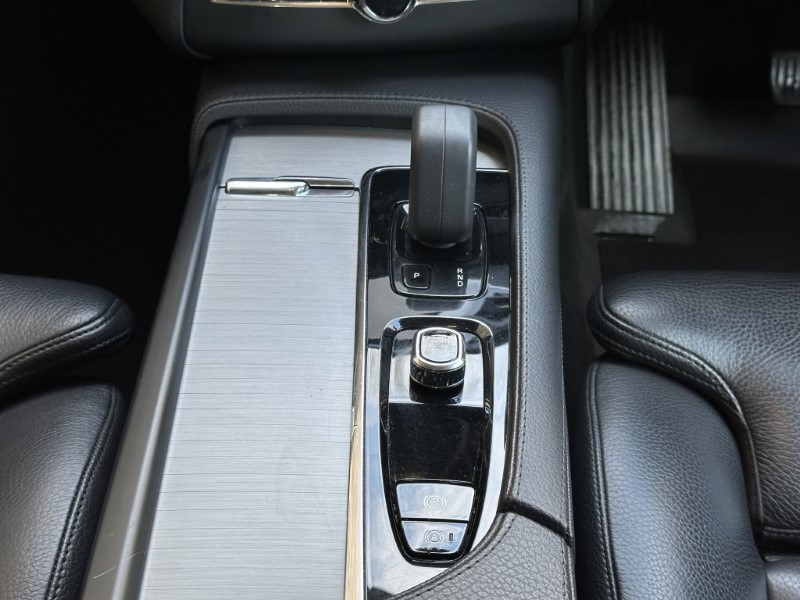 2021 (71) VOLVO XC90 2.0 B5D [235] Momentum 5dr AWD Geartronic 5053634