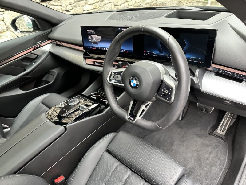 2025 (74) BMW 5 SERIES 520i M Sport Pro Saloon  5004435