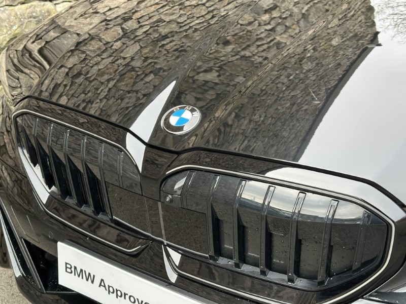 2025 (74) BMW 5 SERIES 520i M Sport Pro Saloon  5004439