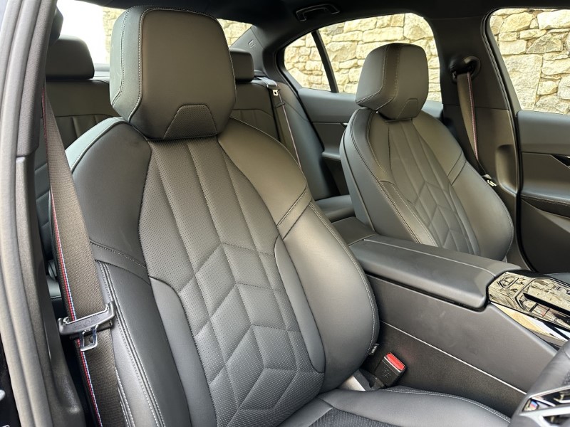 2025 (74) BMW 5 SERIES 520i M Sport Pro Saloon  5004415