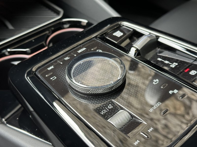 2025 (74) BMW 5 SERIES 520i M Sport Pro Saloon  5004448