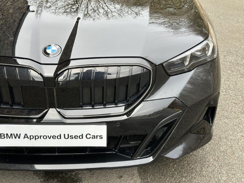 2025 (74) BMW 5 SERIES 520i M Sport Pro Saloon  5004438