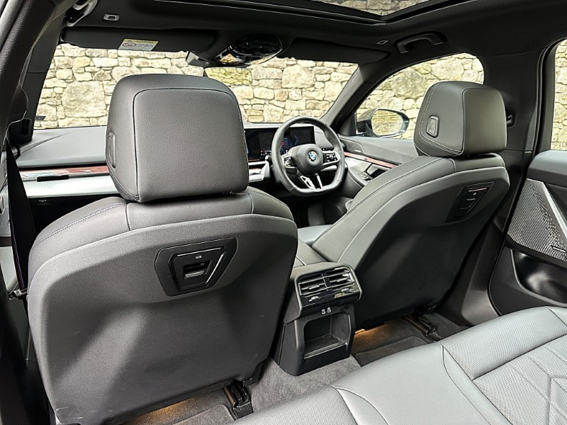 2025 (74) BMW 5 SERIES 520i M Sport Pro Saloon  5004454