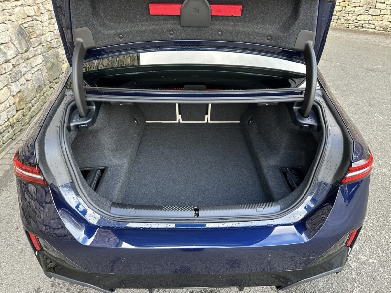 2025 (25) BMW 5 SERIES 520i M Sport Saloon  5005858