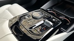 2025 (25) BMW 5 SERIES 520i M Sport Saloon 5005871