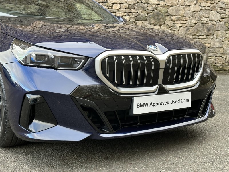 2025 (25) BMW 5 SERIES 520i M Sport Saloon  5005914