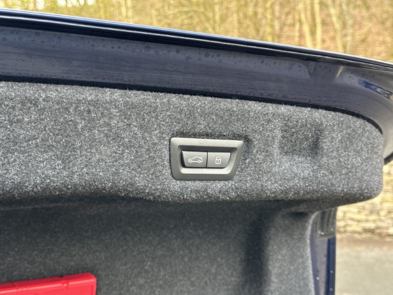 2025 (25) BMW 5 SERIES 520i M Sport Saloon  5005859