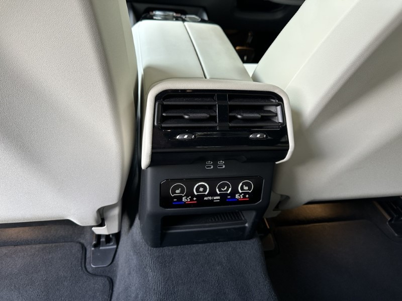 2025 (25) BMW 5 SERIES 520i M Sport Saloon  5005902