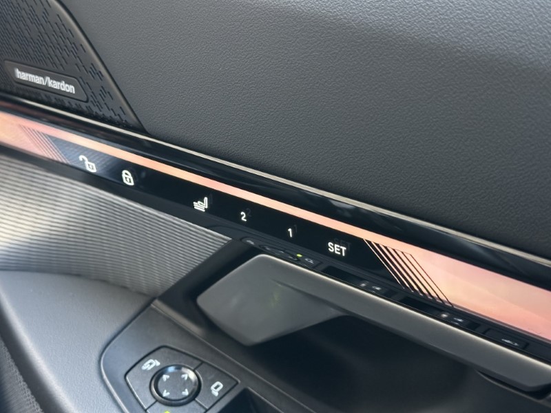 2025 (25) BMW 5 SERIES 520i M Sport Saloon  5005878