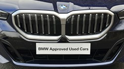 2025 (25) BMW 5 SERIES 520i M Sport Saloon 5005916