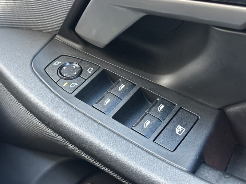 2025 (25) BMW 5 SERIES 520i M Sport Saloon  5005876