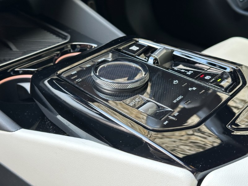 2025 (25) BMW 5 SERIES 520i M Sport Saloon  5005893