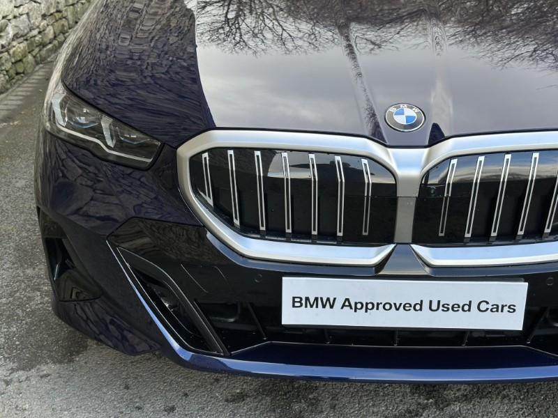 2025 (25) BMW 5 SERIES 520i M Sport Saloon  5005884