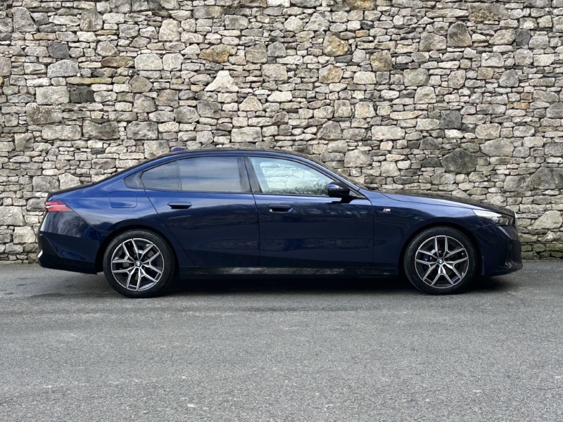 2025 (25) BMW 5 SERIES 520i M Sport Saloon  5005853