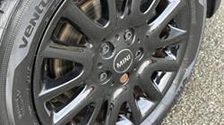 2017 (67) MINI HATCHBACK 1.5 Cooper 3dr 5060468